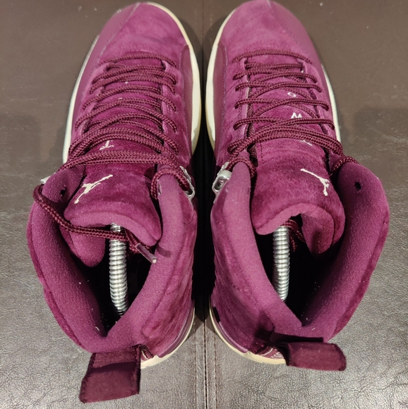 Jordan 12 Retro 'Bordeaux' - Picture 4 of 8